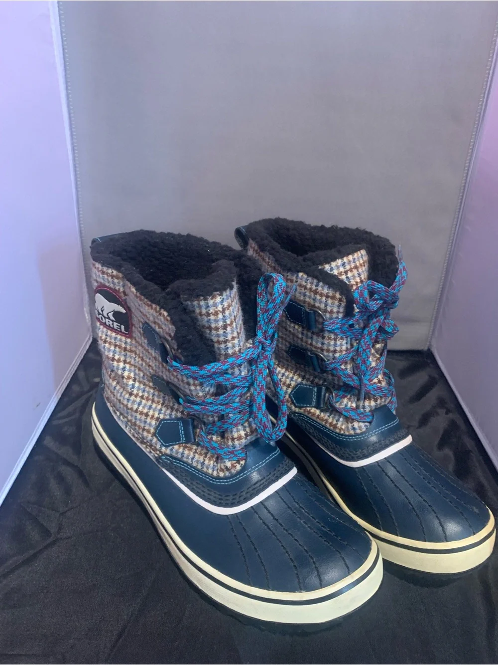 Women’s/Kids Sorel Navy and Brown Houndstooth Plaid Tivoli Winter Boots